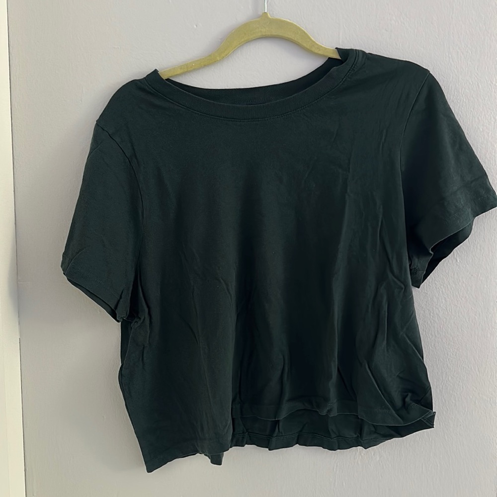 Green t shirt cropped - madewell.